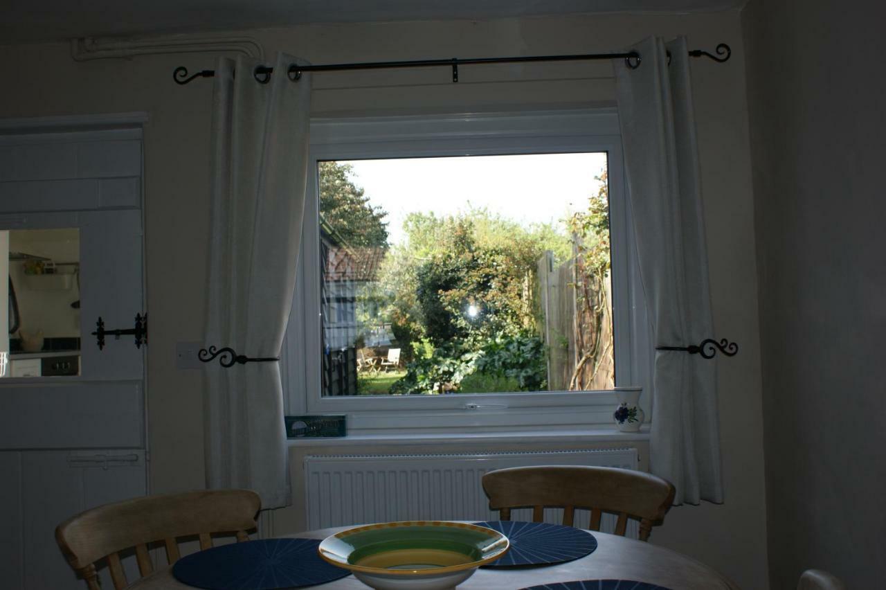 Wayside Cottage Saint Osyth Exterior foto